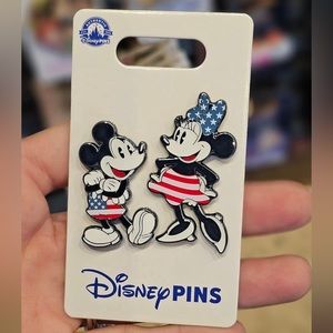 Disney Parks Mickey & Minnie American Themed Pin Set Open Edition 2024 BNWT new